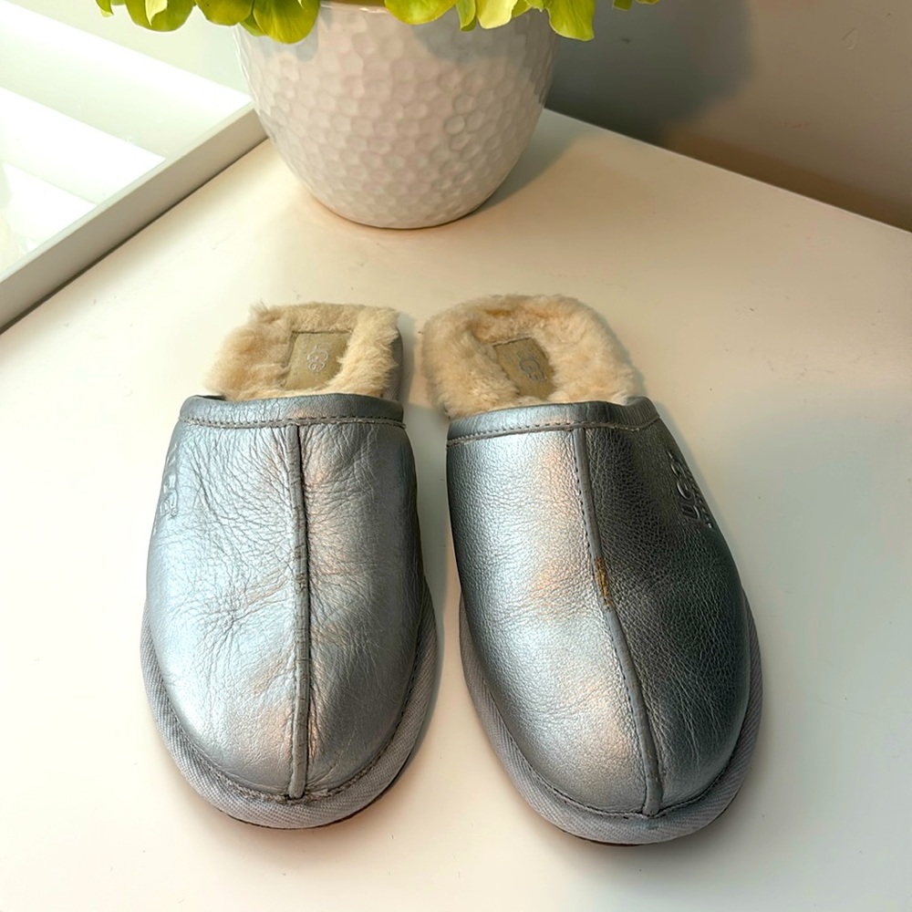 Ugg Classic Slide, Slip On Silver Leather Slippers Sz 7